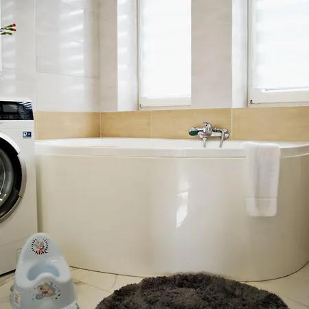 Magic - Garden Holiday home